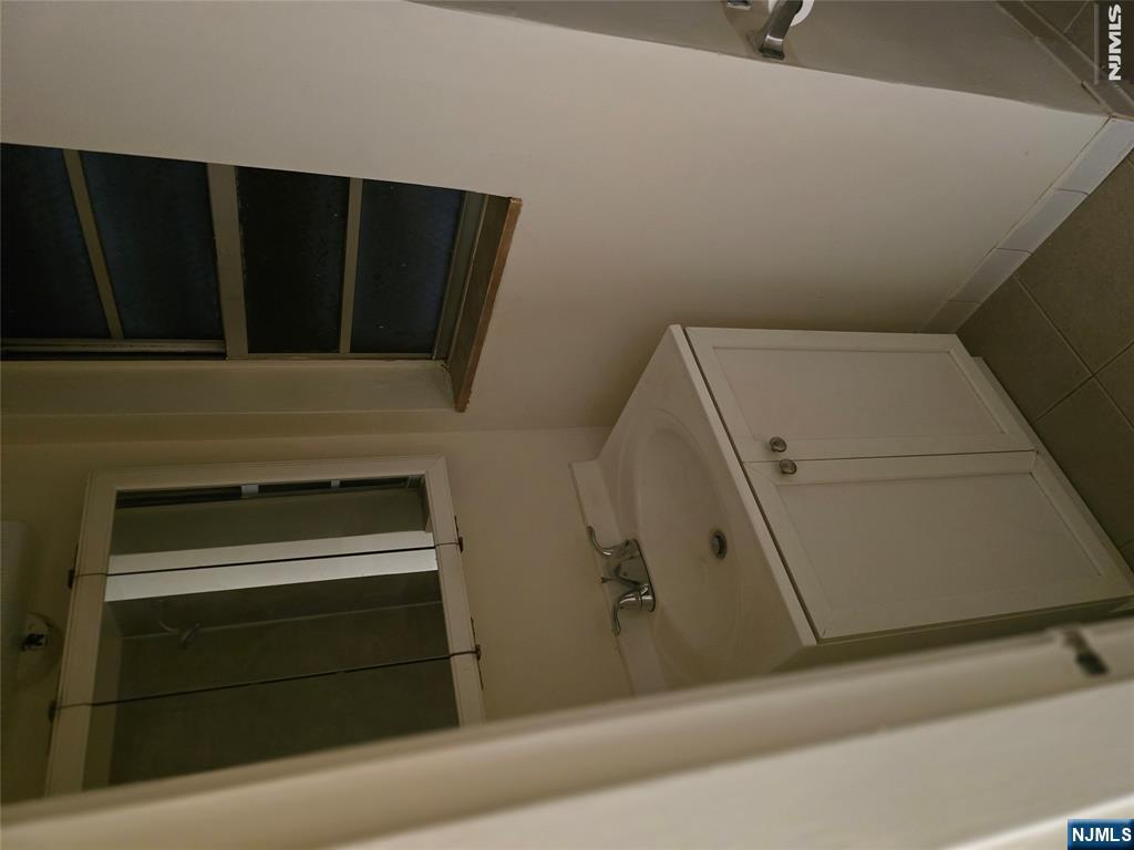 475 Grand 1F - Photo 3