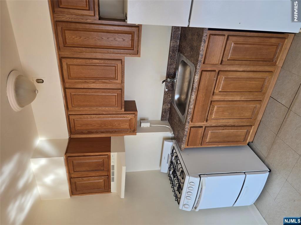 475 Grand 1F - Photo 5
