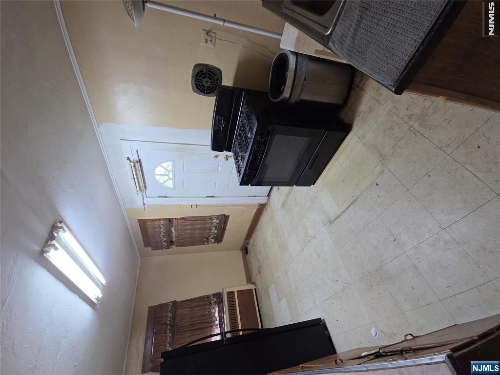 254 Glenwood Avenue - Photo 3