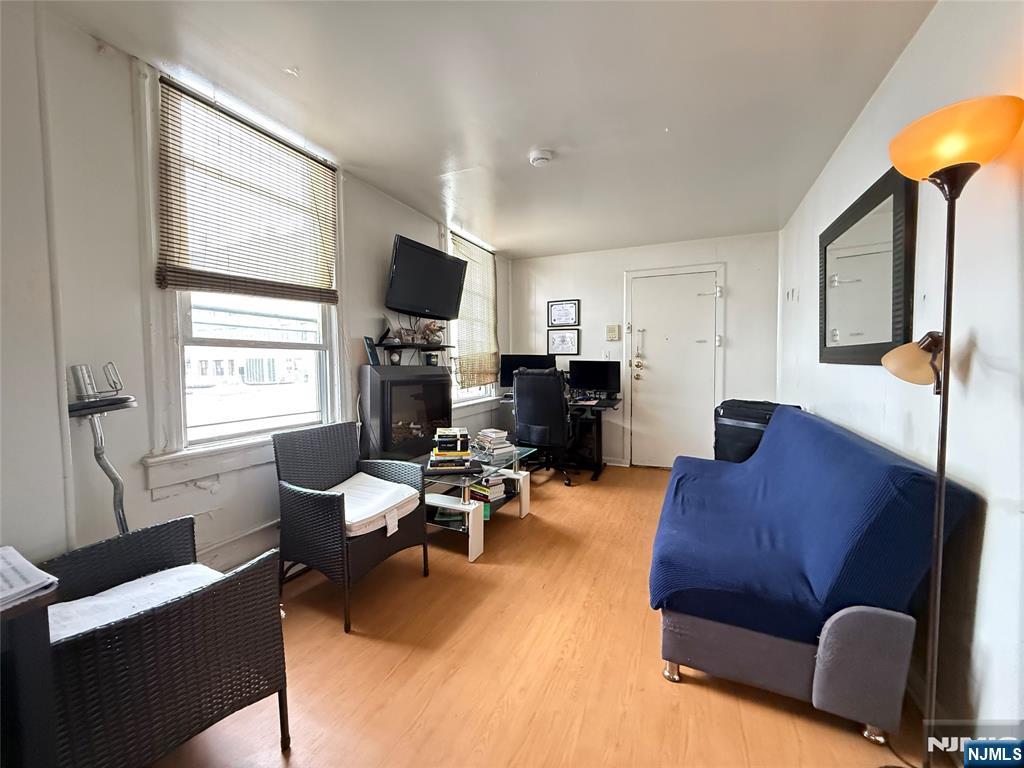 615 Summit Avenue — photo 27