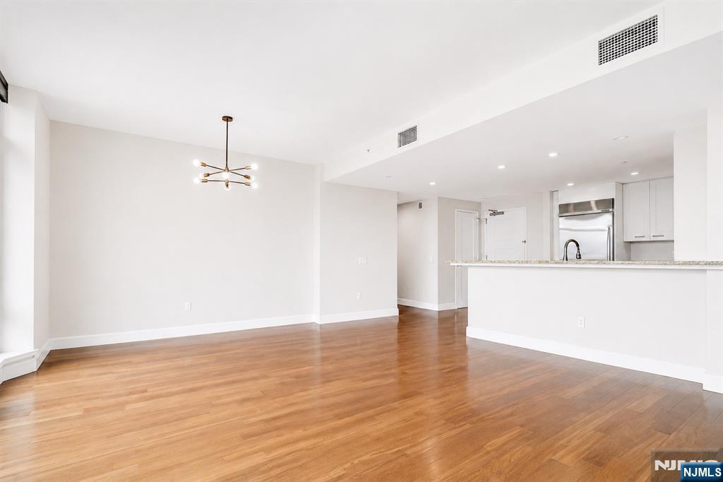 8100 River Road 905 - Photo 4