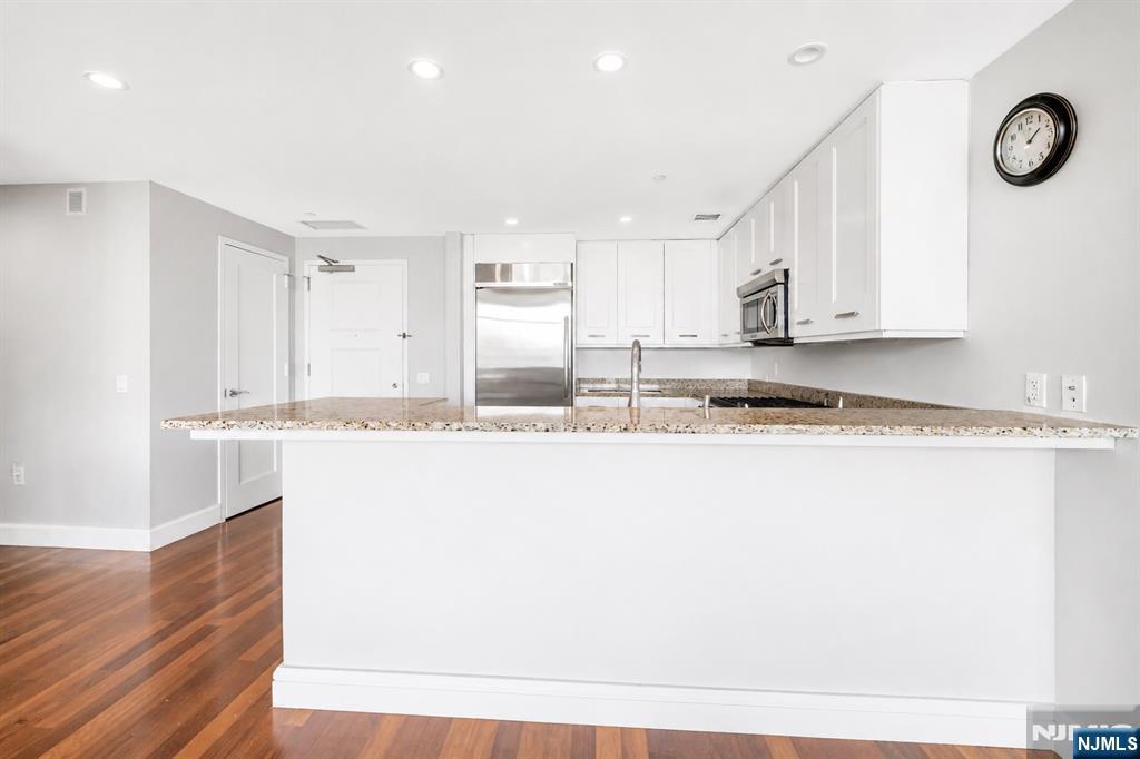 8100 River Road 905 - Photo 5