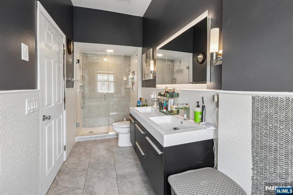 282 Roslyn Court #282X — photo 26