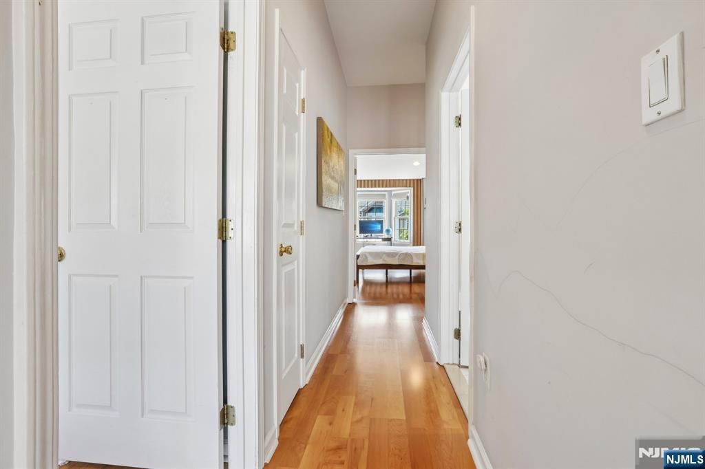 282 Roslyn Court #282X — photo 28