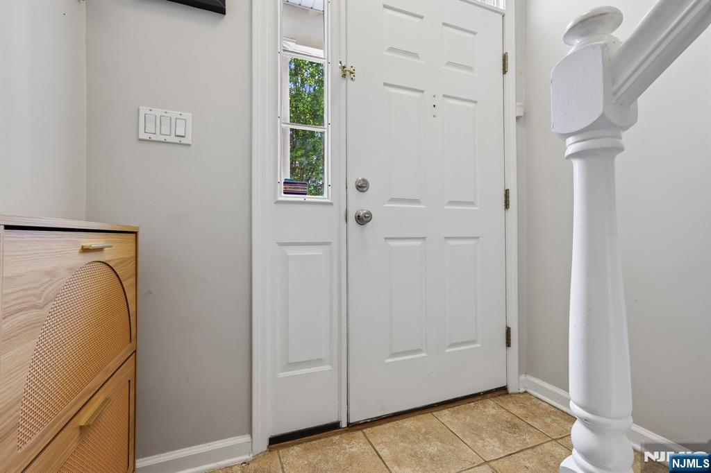 282 Roslyn Court #282X — photo 5
