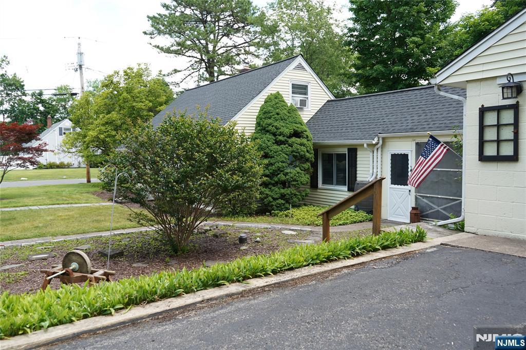 59 Pine Street - Photo 2