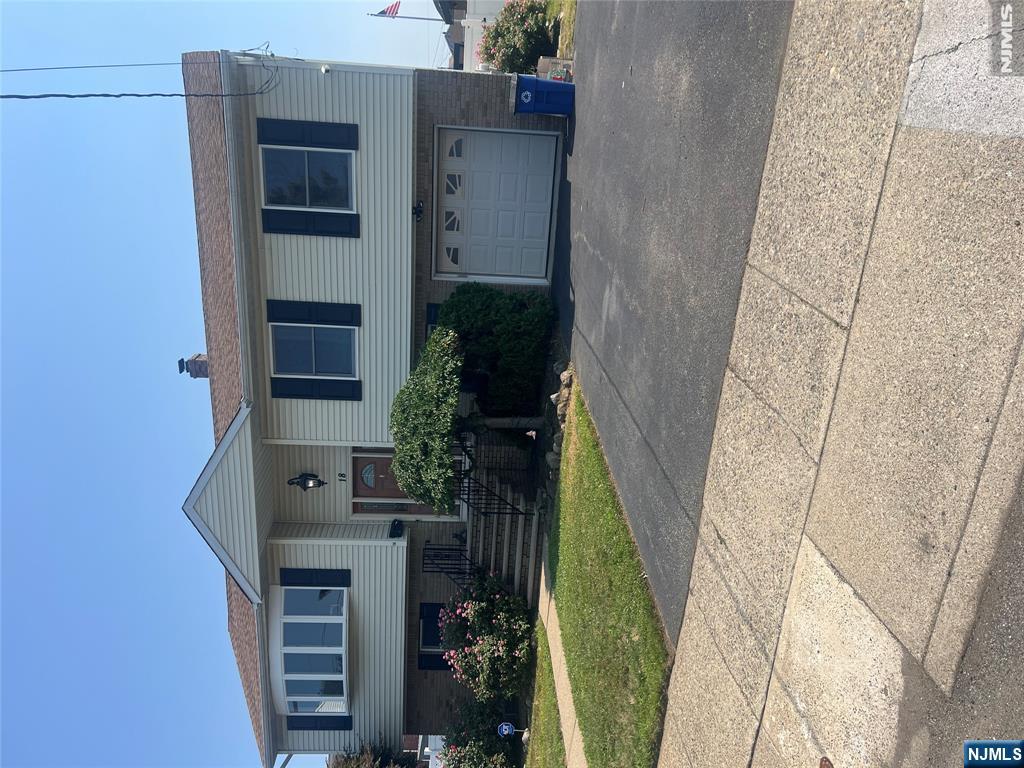 18 Rosengren Avenue - Photo 3