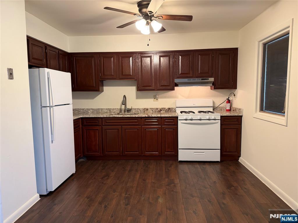 391 Union Avenue 387 - Photo 1
