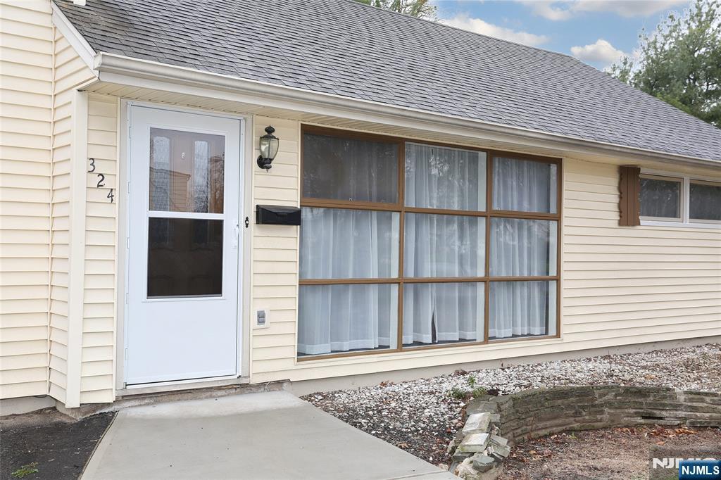 324 Edstan - Photo 3
