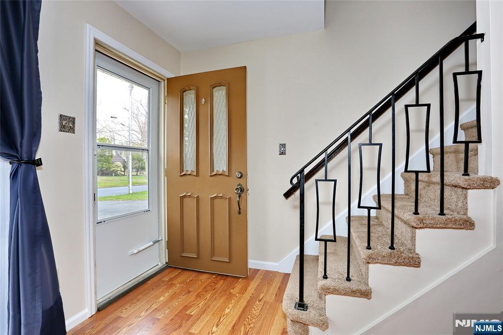 324 Edstan - Photo 5
