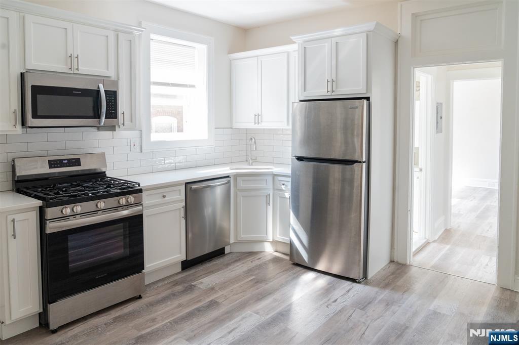 57 Glenridge Avenue 3R - Photo 1
