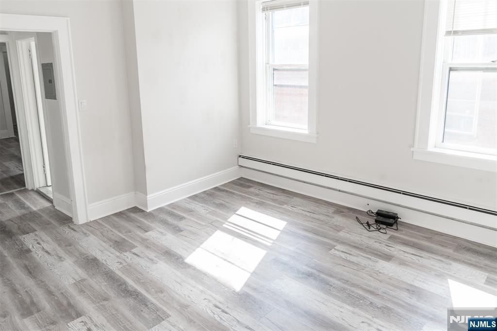 57 Glenridge Avenue 3R - Photo 5