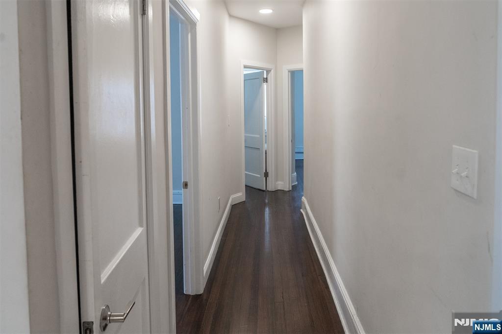57 Glenridge Avenue 2R - Photo 5