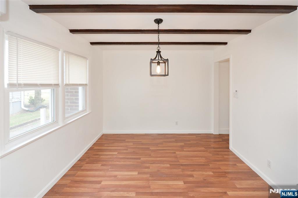 3-11 Lyons Avenue - Photo 4
