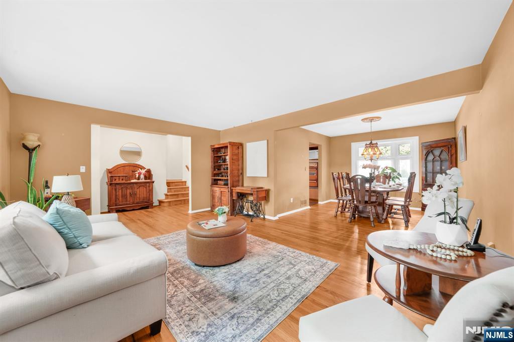 19 Lawrence Road - Photo 3