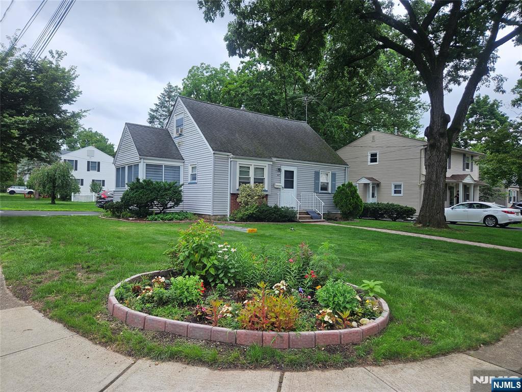 417 Sheffield Road - Photo 1
