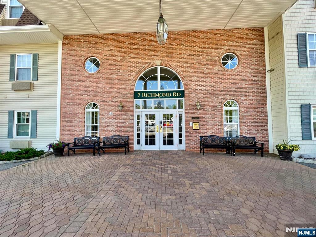 7215 Richmond Road - Photo 1
