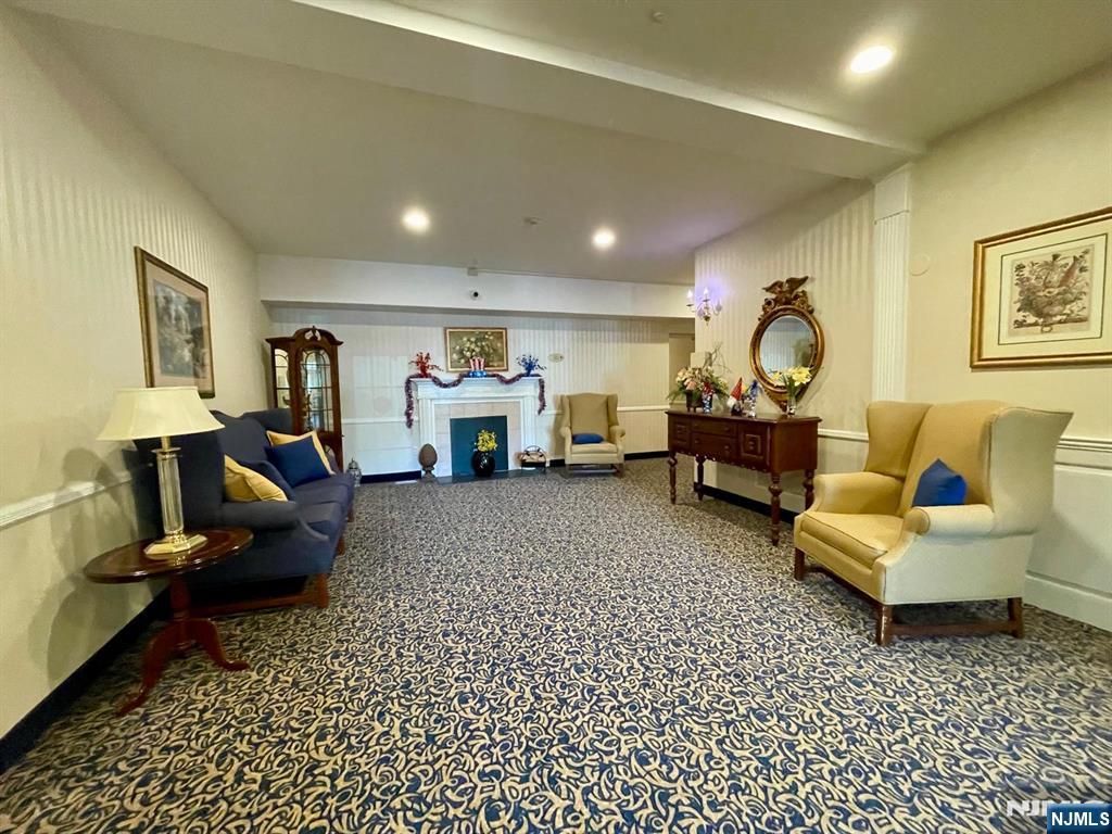 7215 Richmond Road - Photo 3