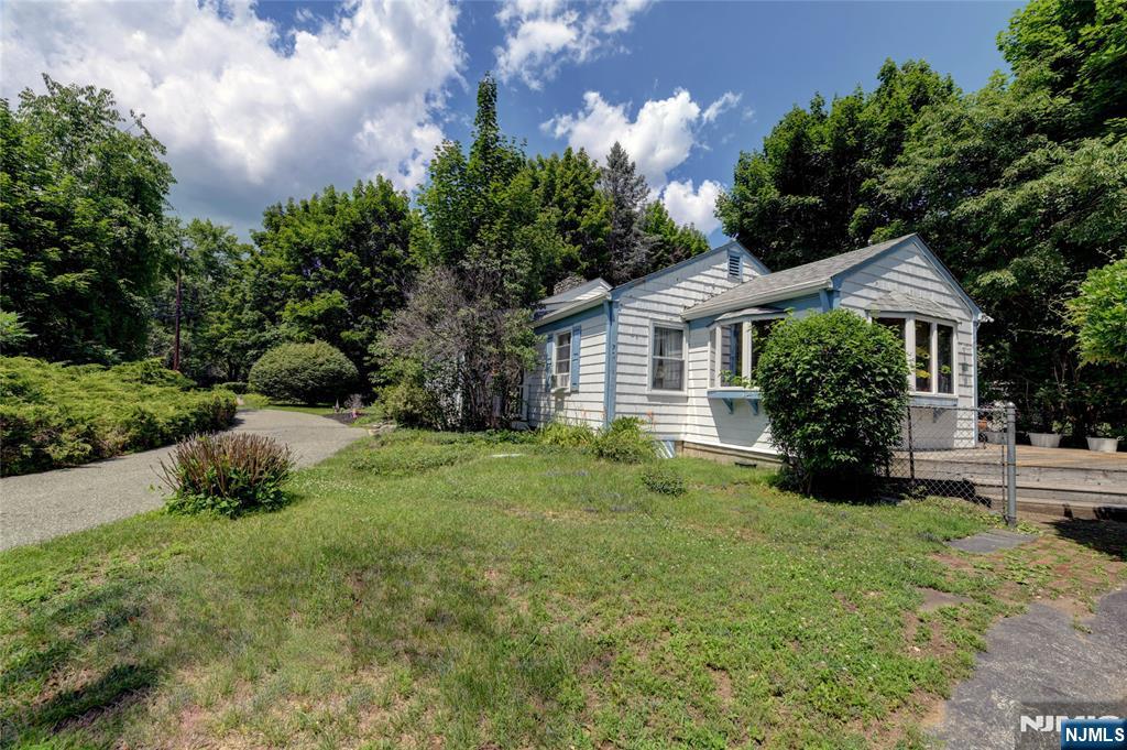 2nd image of 1 Welch Rd, Ringwood, NJ 07456 | MLS# 26024689