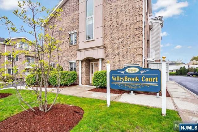 630 Valley Brook Avenue 19 - Photo 1