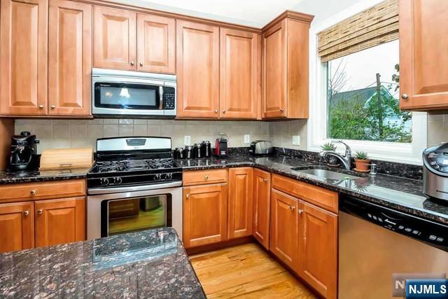 630 Valley Brook Avenue 19 - Photo 3
