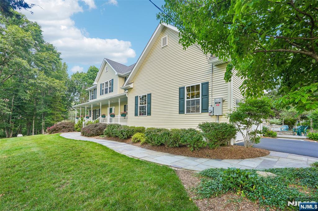 3 Florence Lane - Photo 4