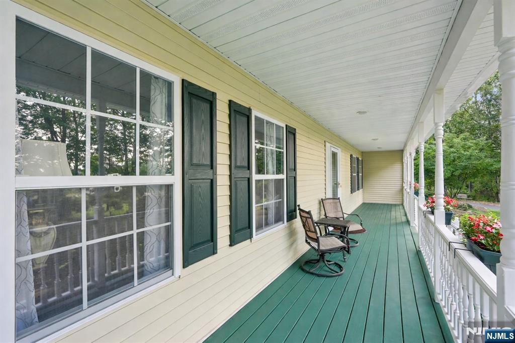 3 Florence Lane - Photo 5