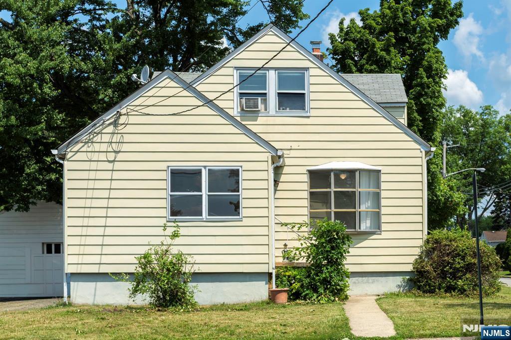 8-15 Berdan Avenue - Photo 3