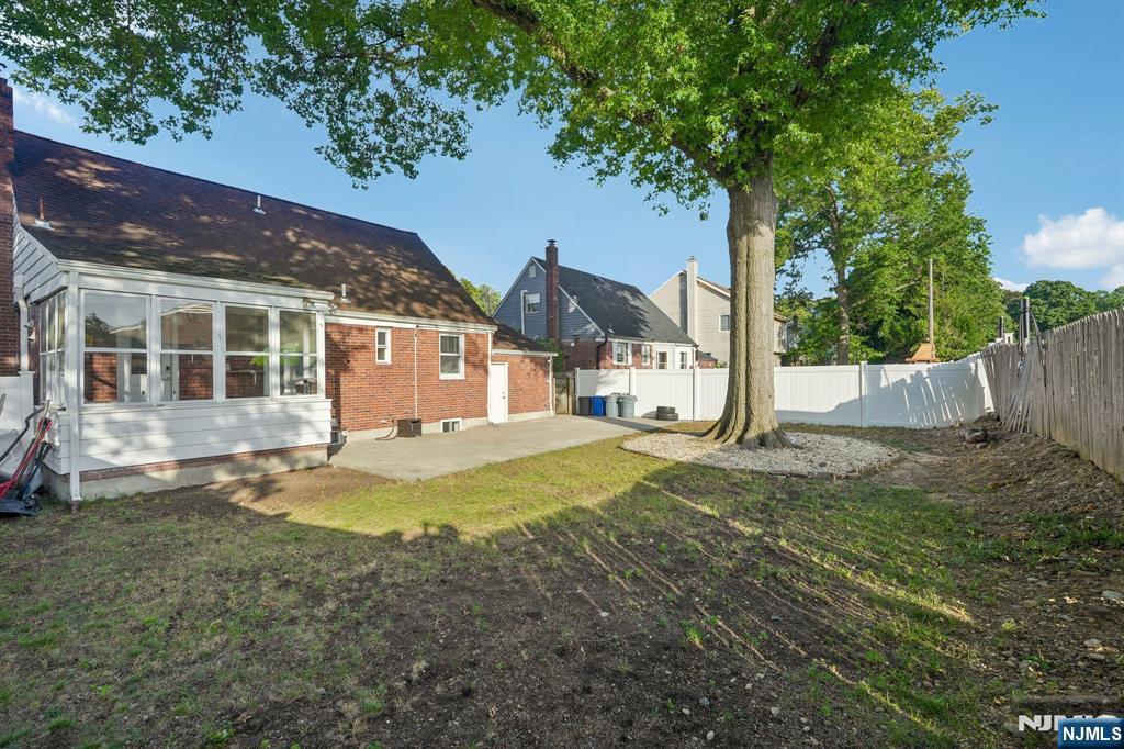 13-38 Hedman Pl, Fair Lawn, NJ 07410