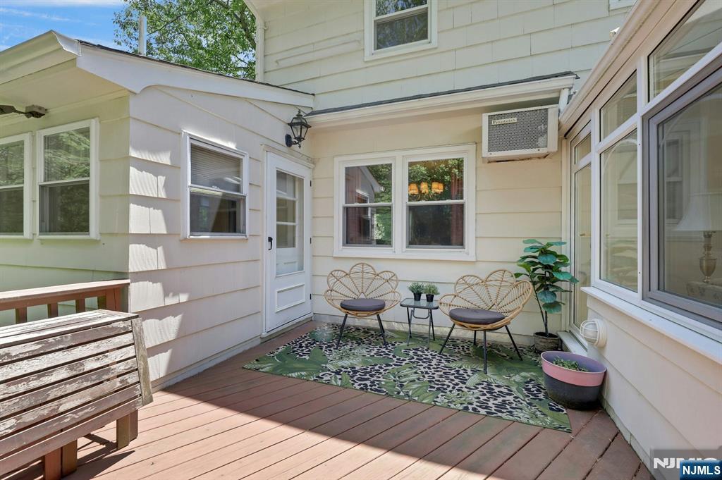 522 Helena Avenue - Photo 8