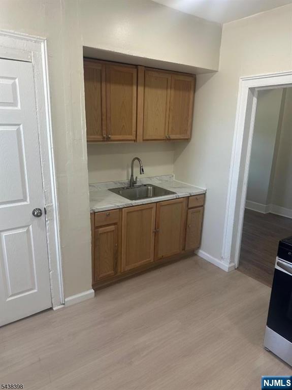 452 Alden Street 1 - Photo 1