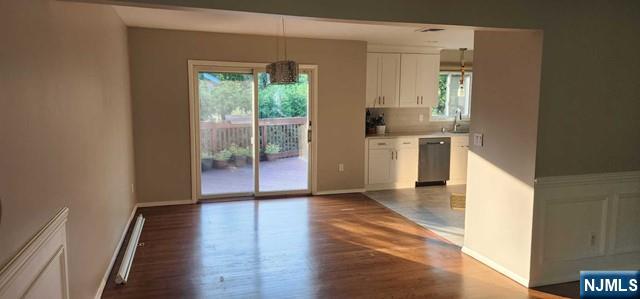 377 Chelsea Street - Photo 2