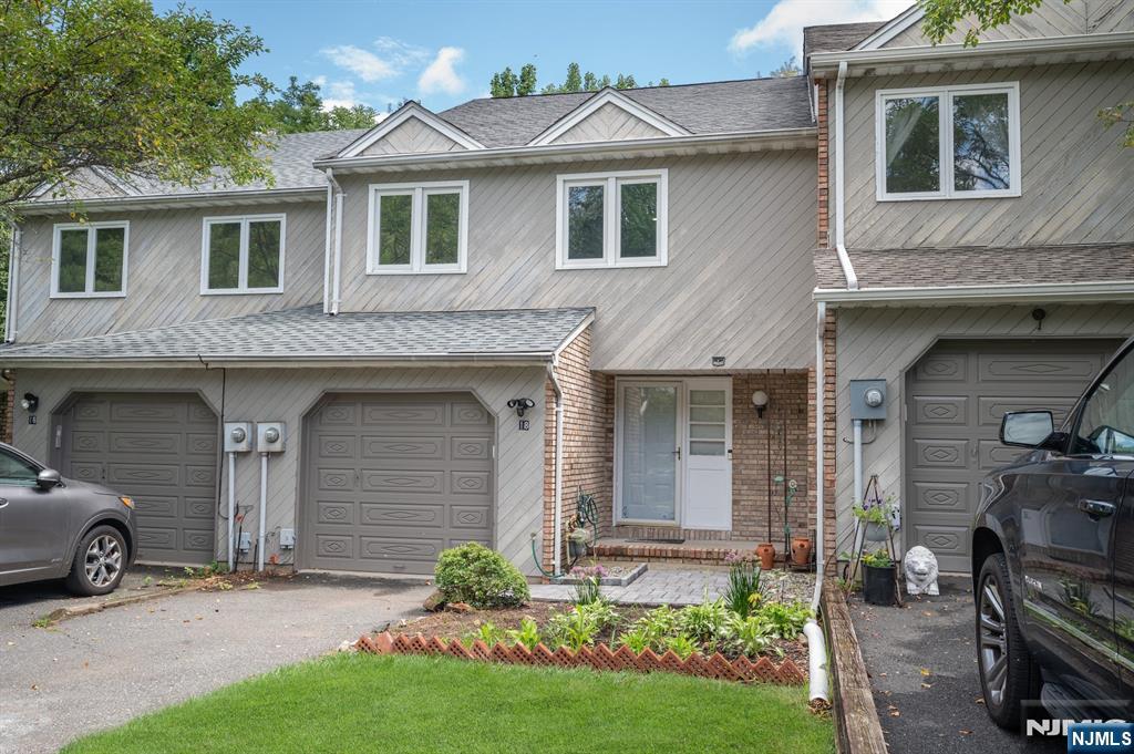 18 Guilford Court - Photo 3