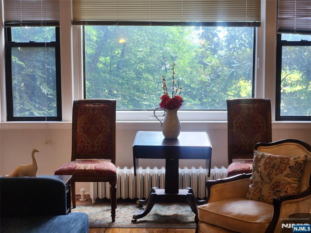 363-377 Mount Prospect 1B - Photo 1