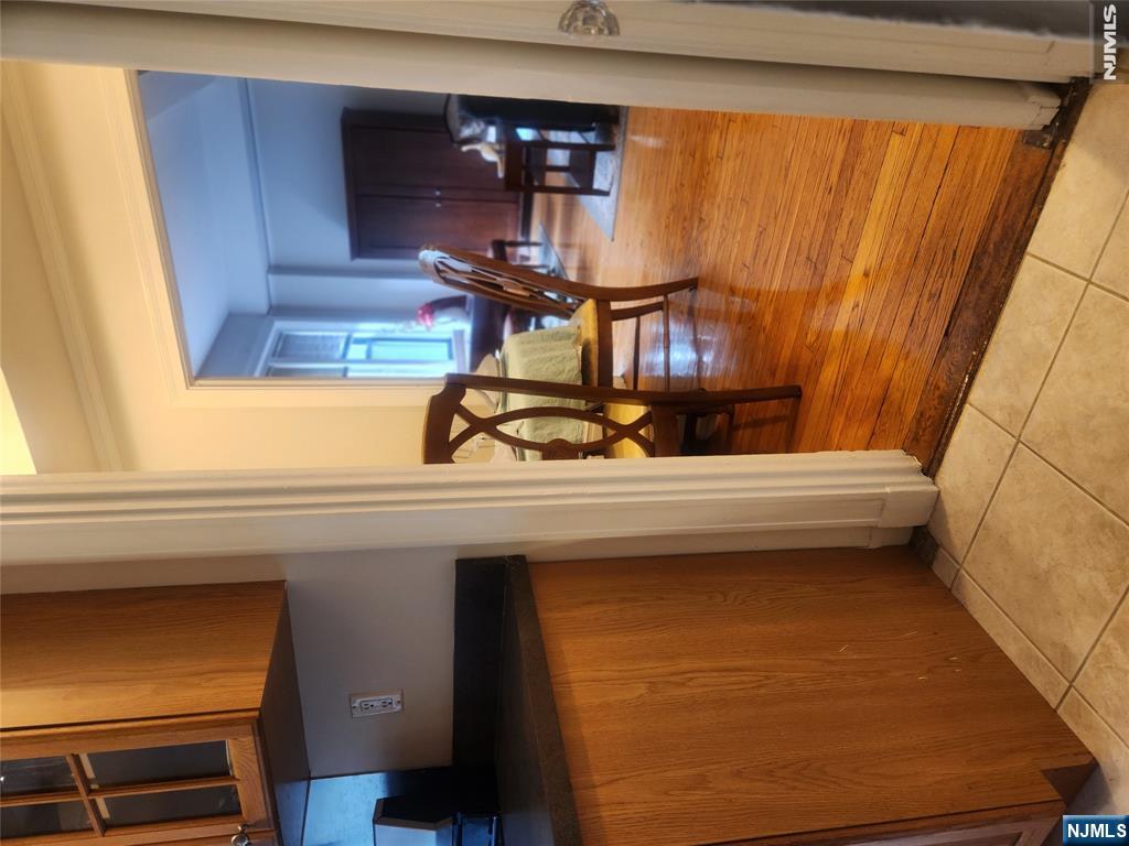 363-377 Mount Prospect #1B