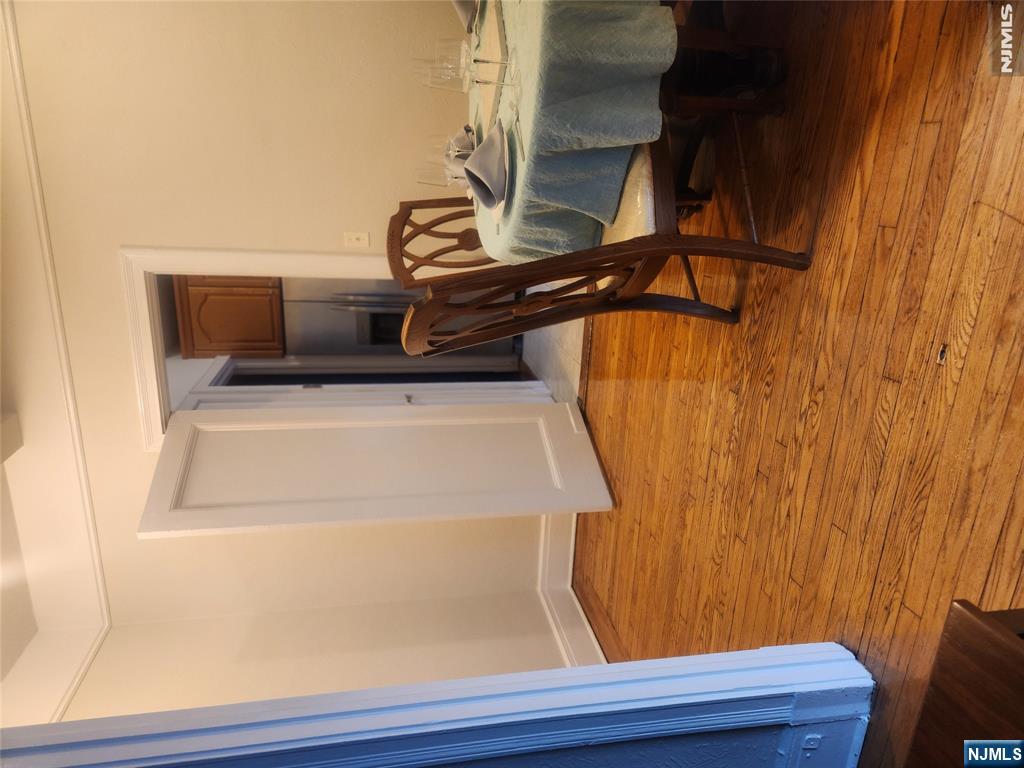 363-377 Mount Prospect #1B