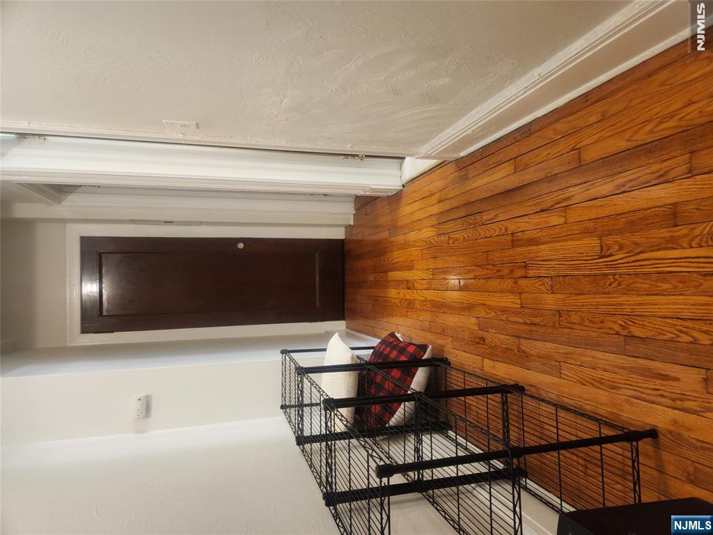 363-377 Mount Prospect #1B