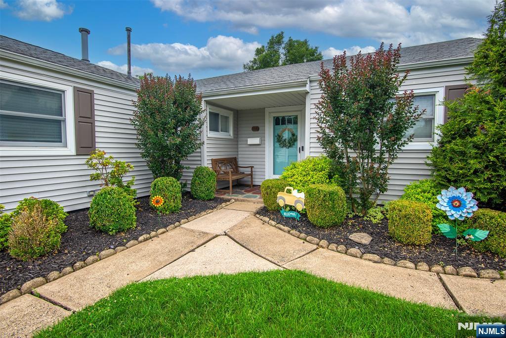 2nd image of 40 Maple Ln, Emerson, NJ 07630 | MLS# 26024755