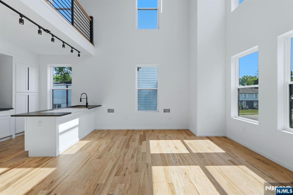 199 Park Street - Photo 4