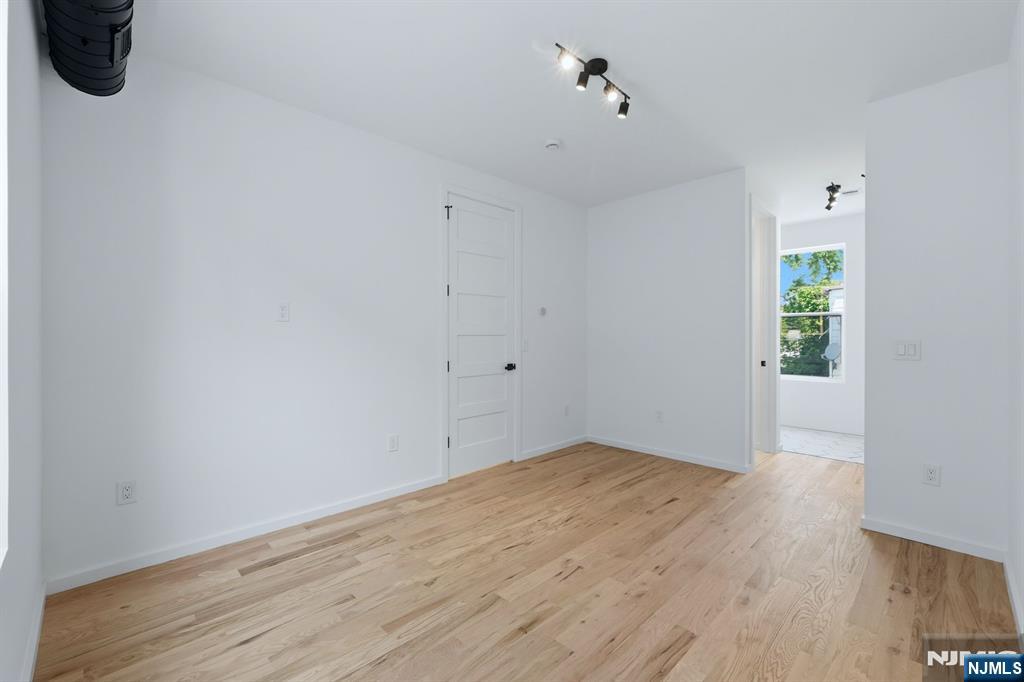199 Park Street — photo 35