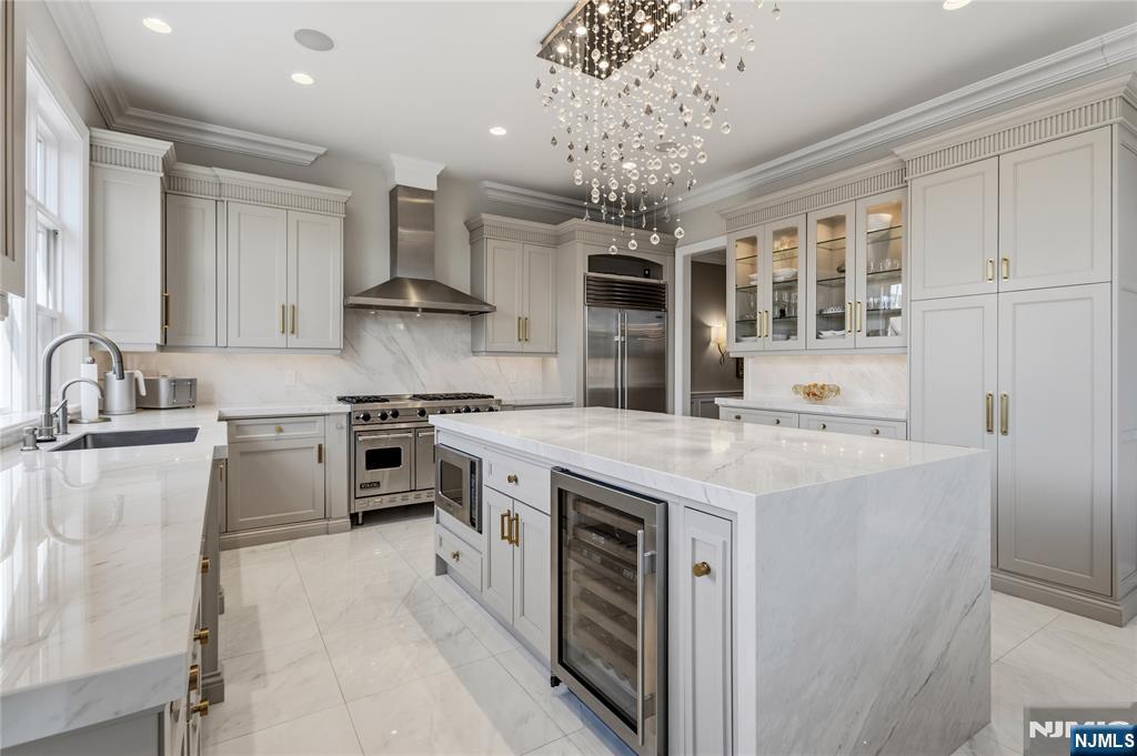 605 Heights Lane - Photo 4