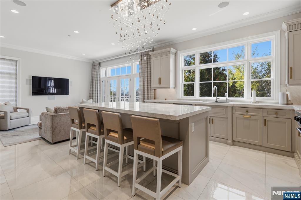 605 Heights Lane - Photo 5
