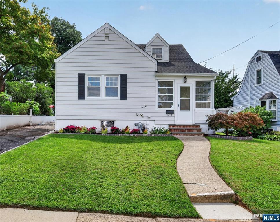 10-08 Campbell Rd, Fair Lawn, NJ 07410
