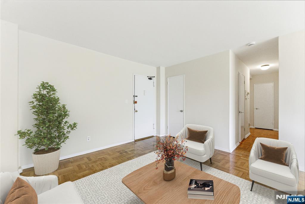 415 Claremont Avenue C004A - Photo 5