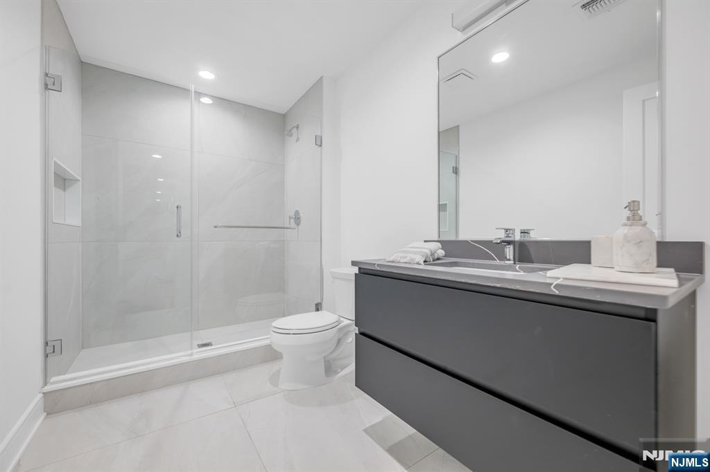 3 Feldman Court — photo 43