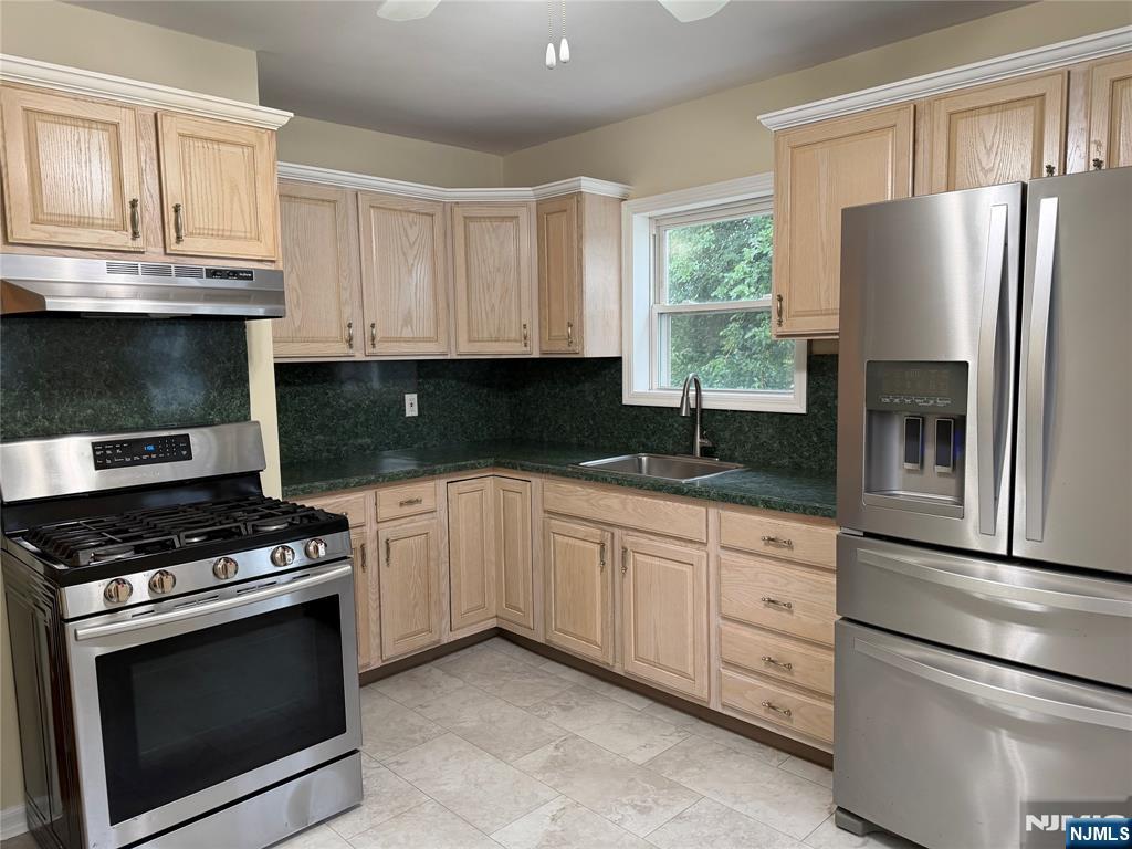 40 Oxford Avenue - Photo 4