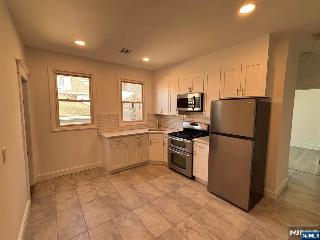 151 Washington Avenue 2R - Photo 4