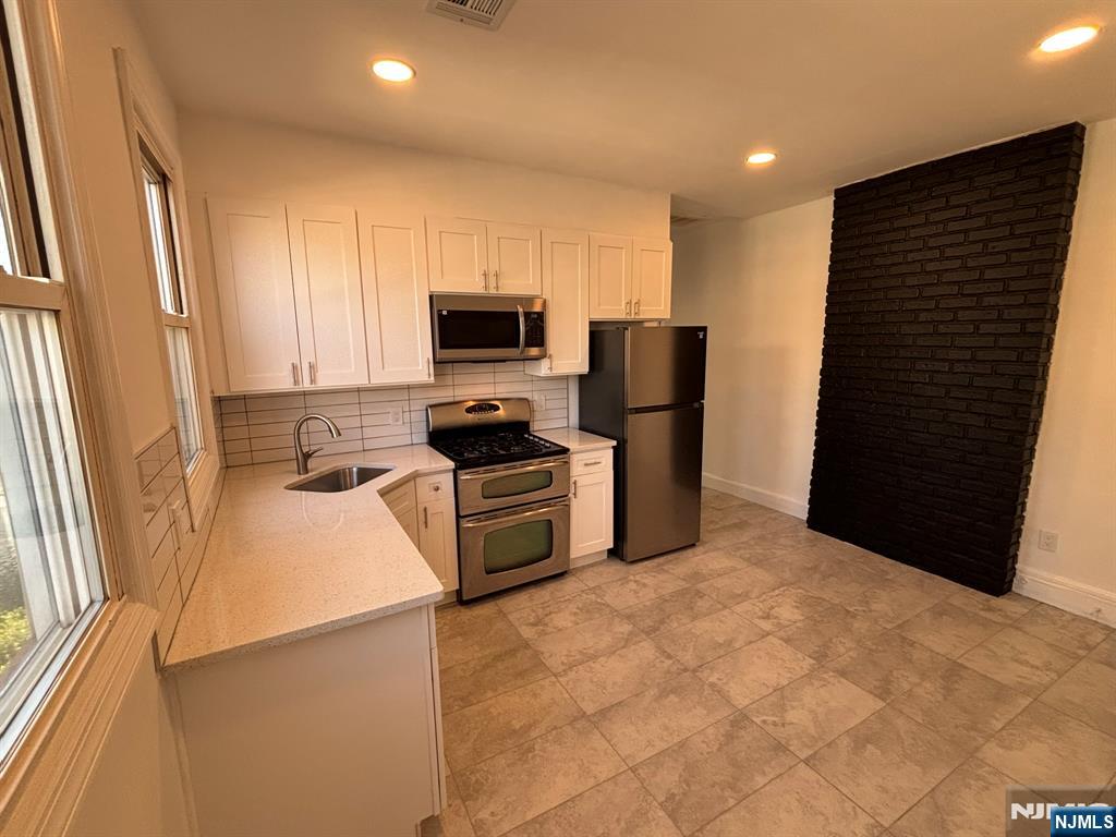 151 Washington Avenue 2R - Photo 5