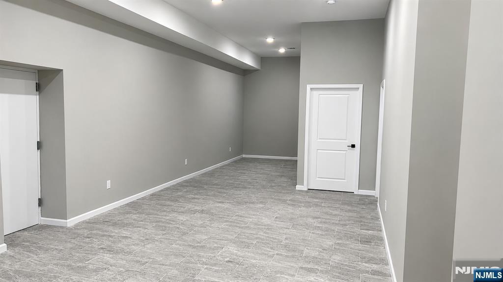 52 Holland Street — photo 14