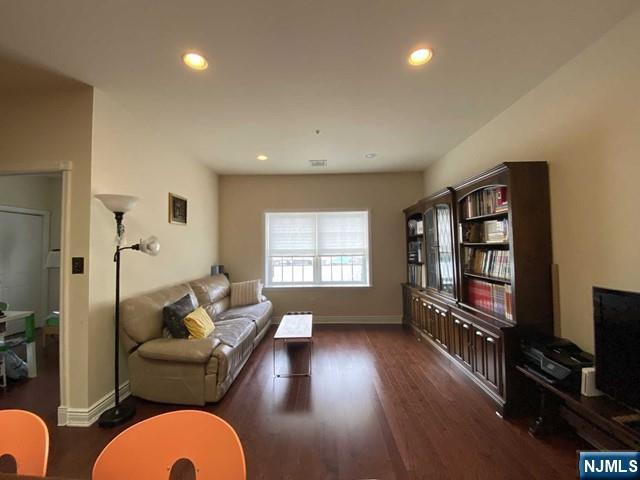 45 E Emerson Plaza 2 - Photo 5